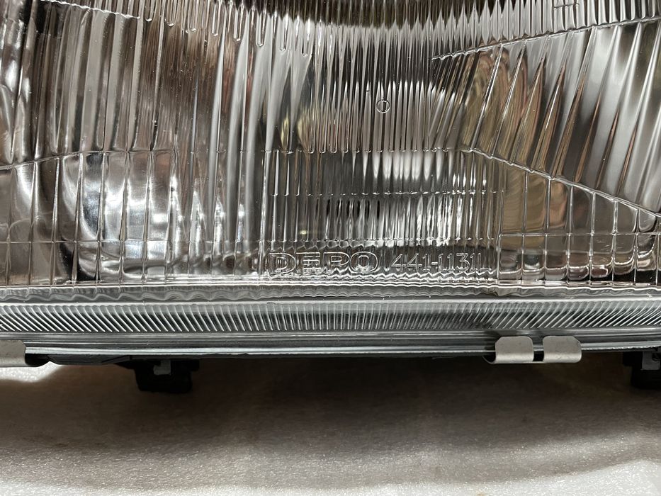 Фары на Audi 80 B4