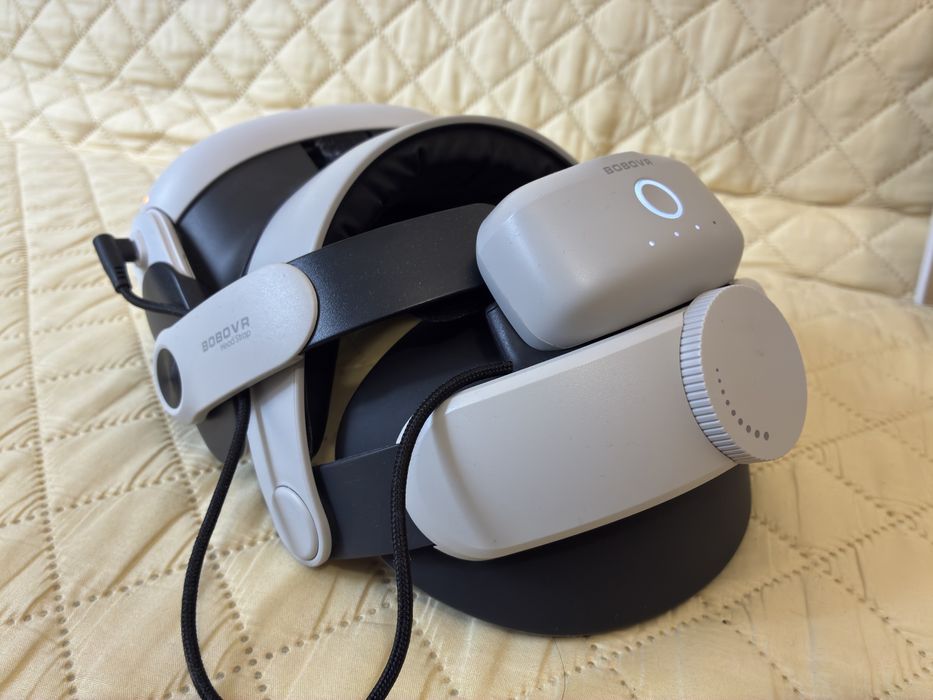 Casca VR Meta Quest 3 512GB + Curea de cap BoboVR M3 Pro