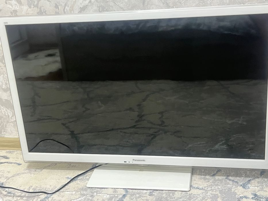 Panasonic TX-LR42ET5W