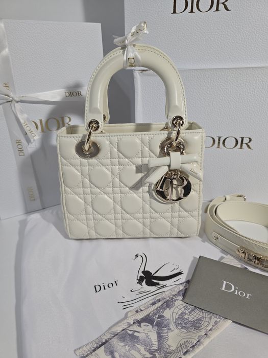 Налична чанта Lady Dior Latte