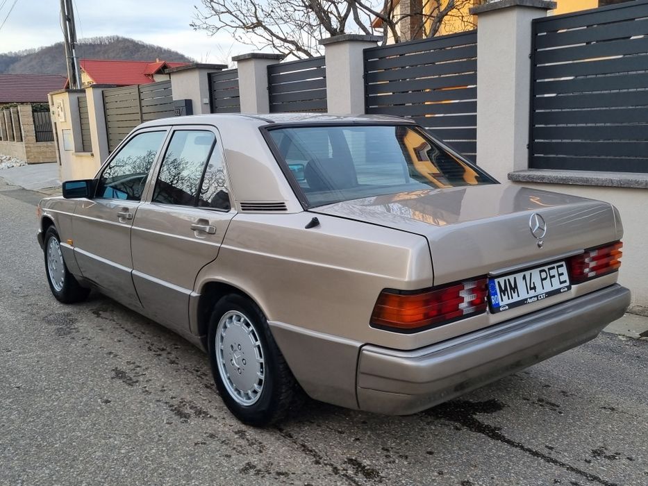 MERCEDES-BENZ 190 1989 — imagine 4