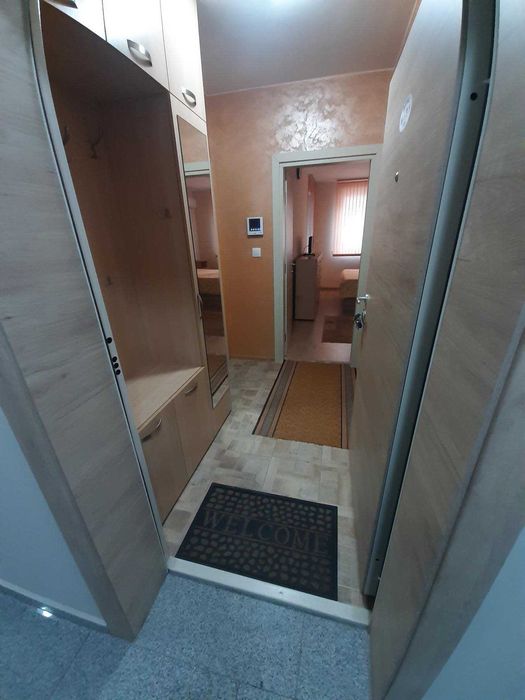 Двустаен апартамент под наем | Тракия | 300€