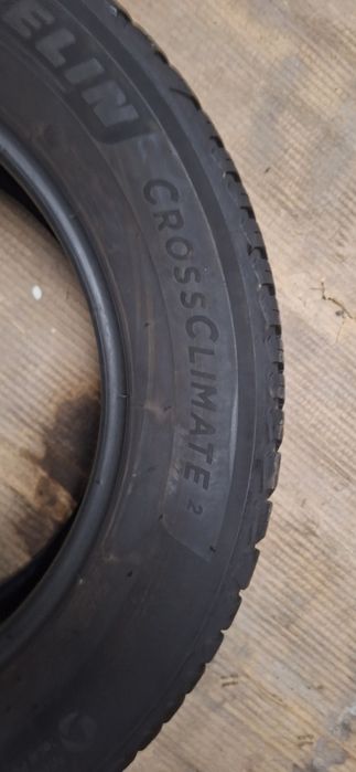 КАТО НОВИ! 2 бр 205 60 16 Michelin crossclimate 2