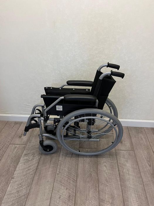 Инвалидная коляска