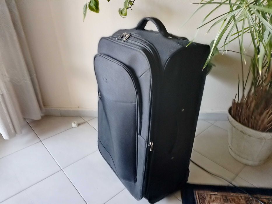 Куфар 2бр колелца "60/40/25см" GAND "к-т 15€"! + Сак олекотен "1кг" нов!