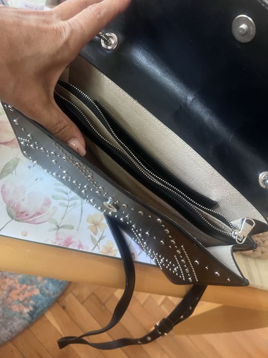 Продавам чанти и чокер