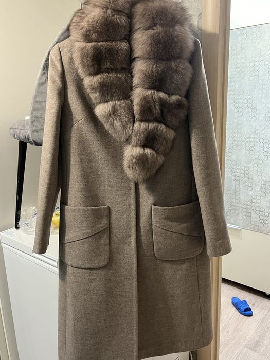 Продам женское пальто