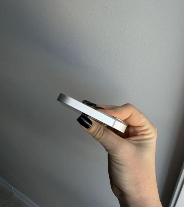 iPhone 13 128GB с гарантией