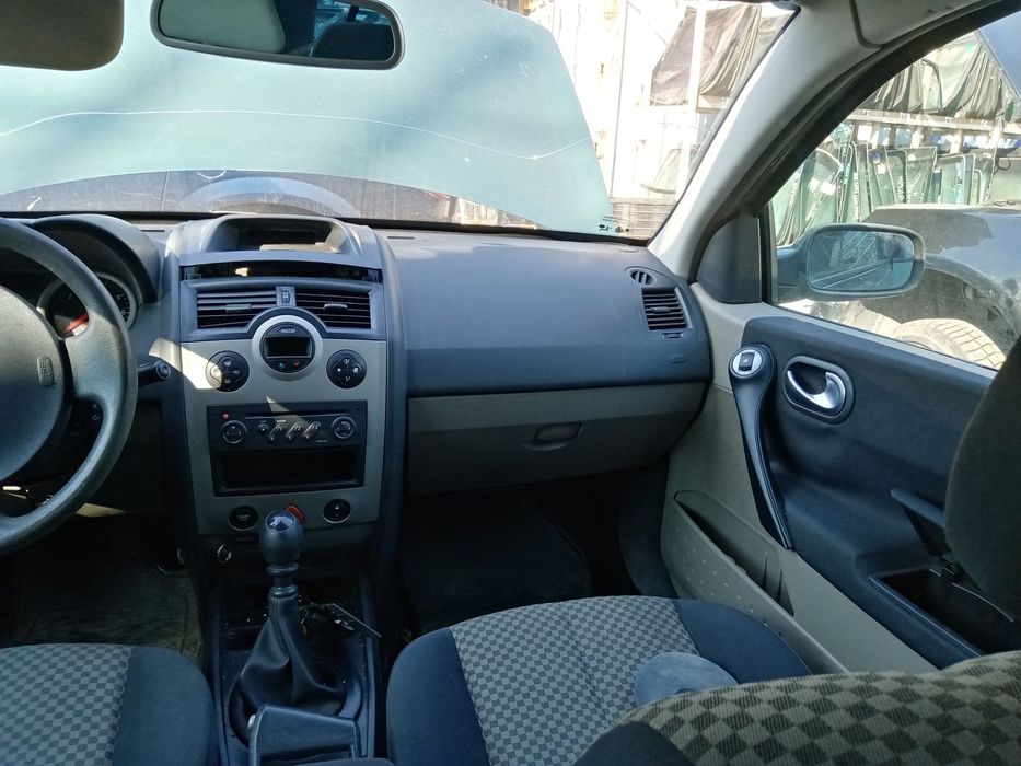 Dezmembrari  Renault MEGANE 2  2002  > 2012 1.9 dCi (BM0G, CM0G) Moto