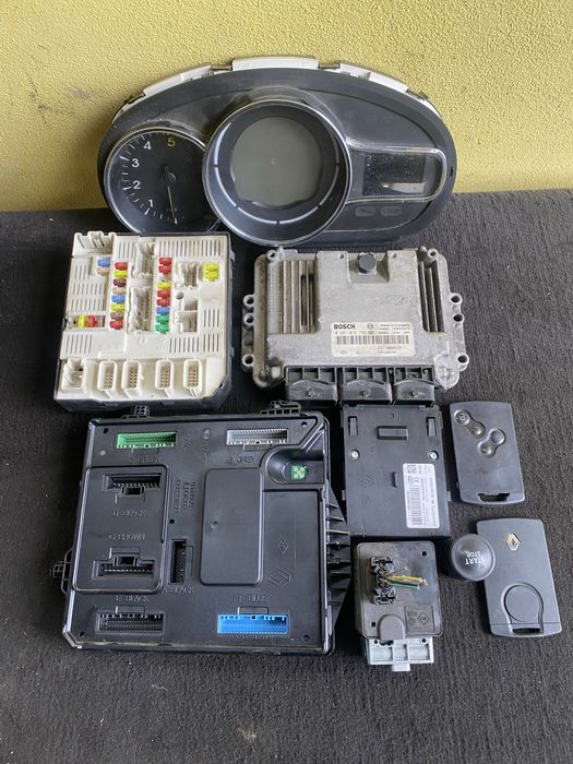 Kit Pornire Renault Megane 3 1.9 euro 5 Pret 1000 lei