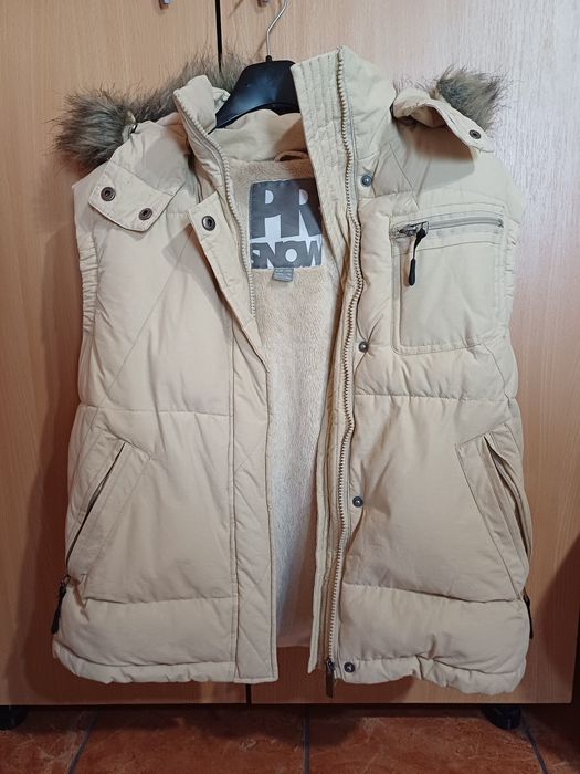 Vand vesta îmblănita, XL, în stare foarte bună