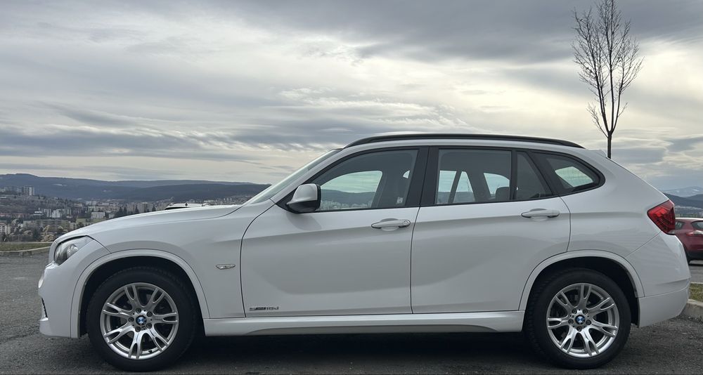 BMW X1 2011 — imagine 2