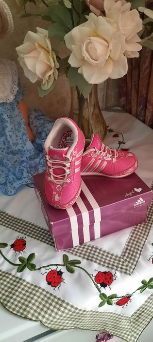 Фирменные кроссовки ADIDAS размер 21
