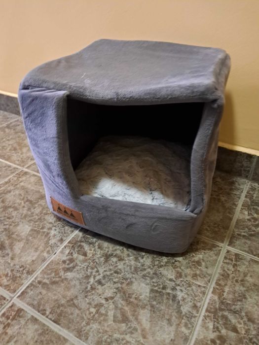 Къщичка за куче до 4 килограма