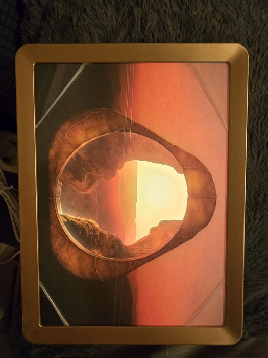 Lampa de veghe, tablou. Iqos