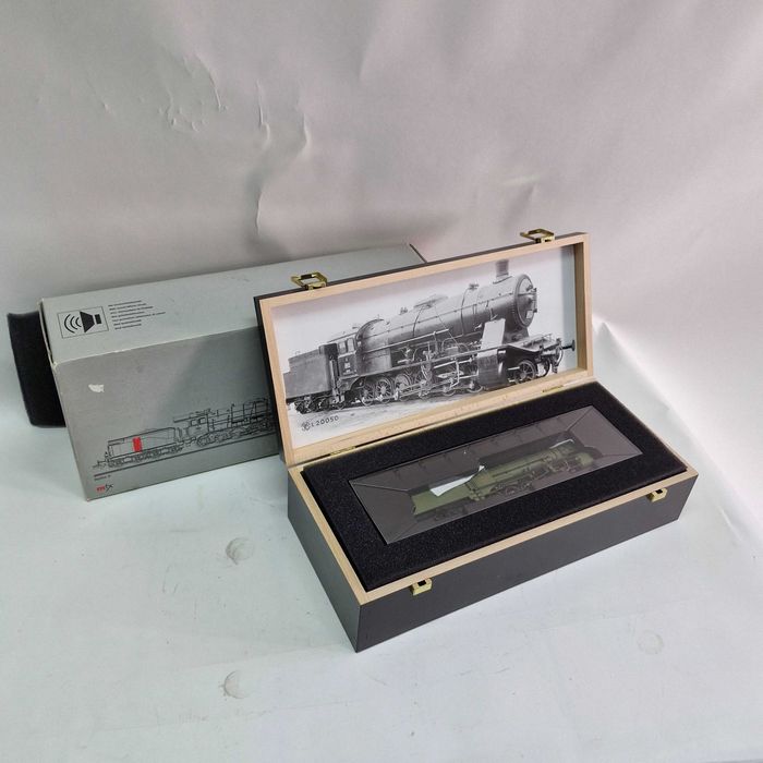 Liquid Money vinde - Macheta Locomotiva cu abur Marklin H0 37055 NOU