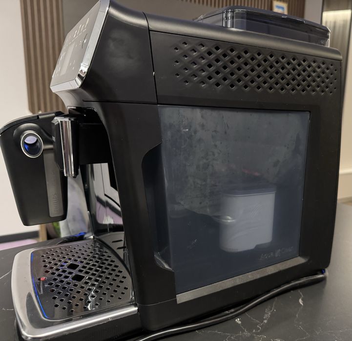 Philips series 5400 каферобот
