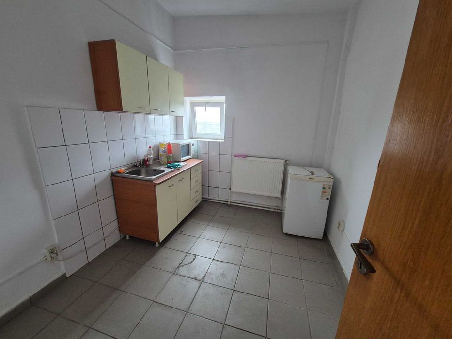Spatiu de birouri 200mp utili Hala Laminor Republica sector 3 Bucuresti