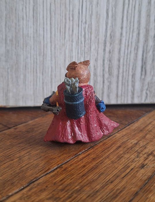 Фигурка бухалче с лък