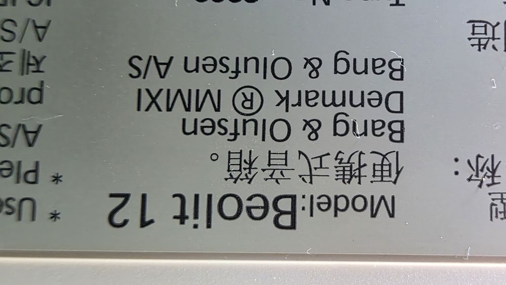 Boxa portabila Bang Olufsen Beolit 12  pentru iphone