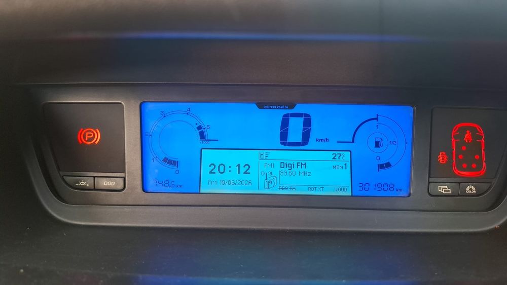 Vând Citroën C4 Picasso