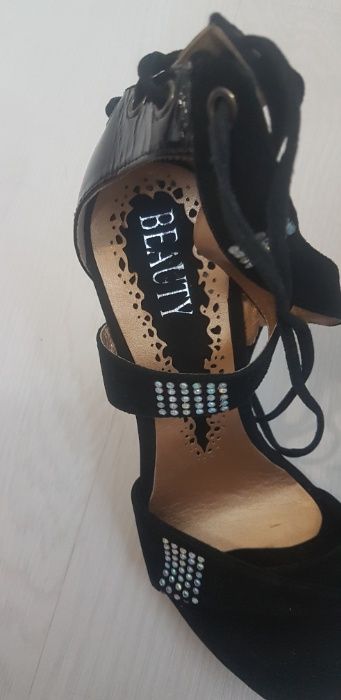 Сандали на ток естествена кожа