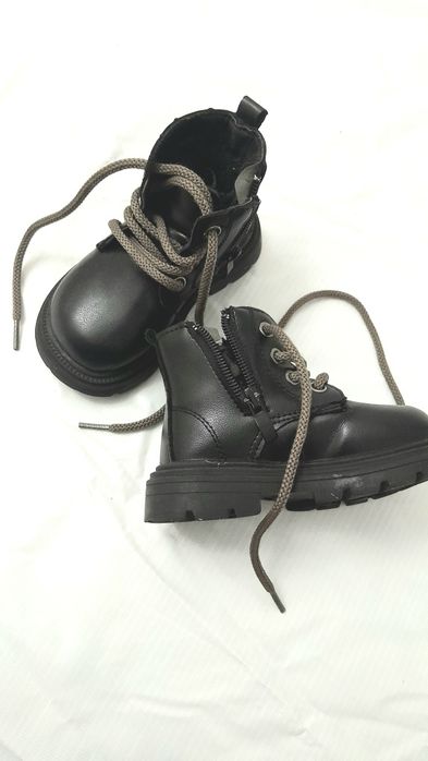 Etik sotiladi Продаётся сапоги для мальчиков