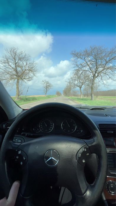 Vand sau schimb C class w203 c220 cdi