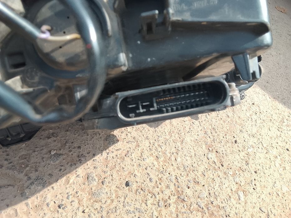 Продам фару от камри 70