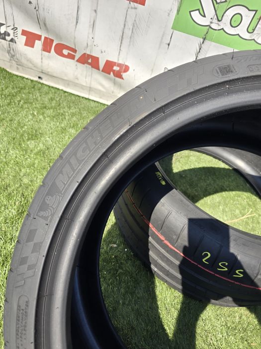 255 35 19 michelin
