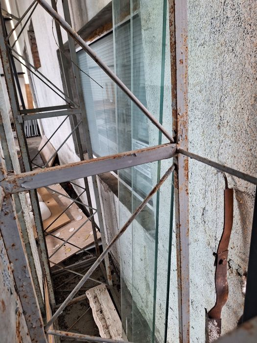 Стъклена врата двукрила