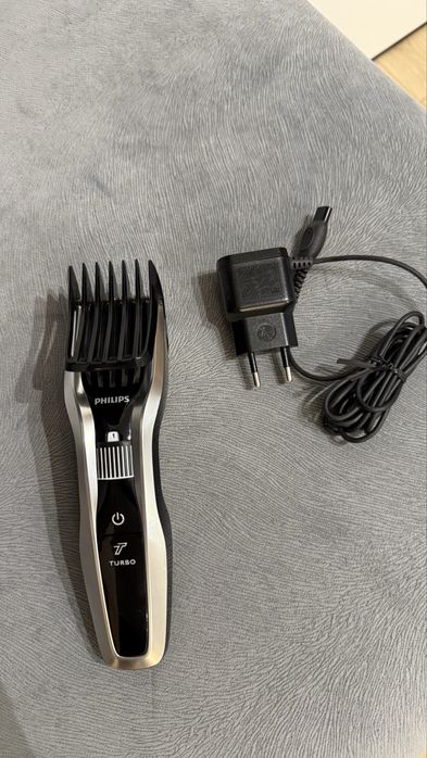 Masina de tuns cu acumulator Philips reglabila 0.5 -23 mm cu lame titanium