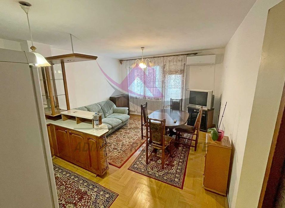 Дава се под наем Тристаен апартамент в Варна, Колхозен пазар - 75 кв.м за 665 € - Снимка #1