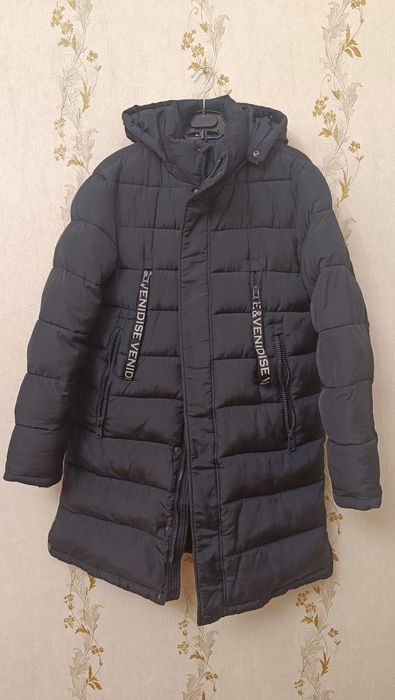 Продам зимний пуховик Venidise