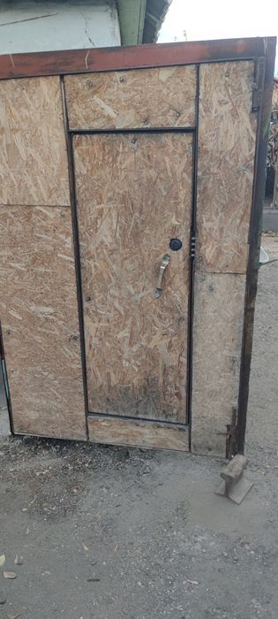 Железные гаражные ворота