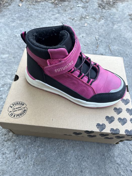 Продам ботинки для девочки