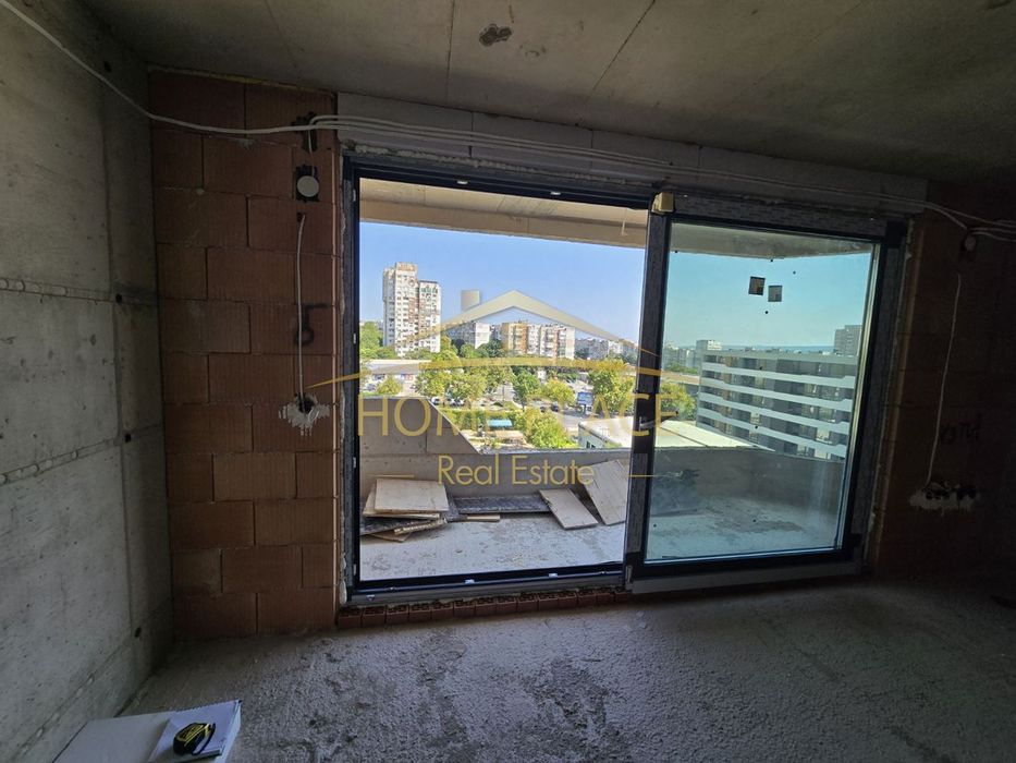 Тристаен апартамент в ж.к. Възраждане I