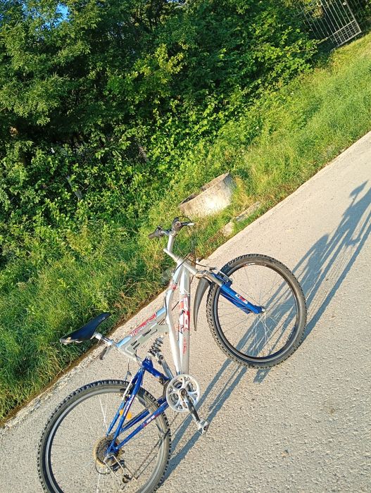 Vand bicicleta copii 13-14 ani