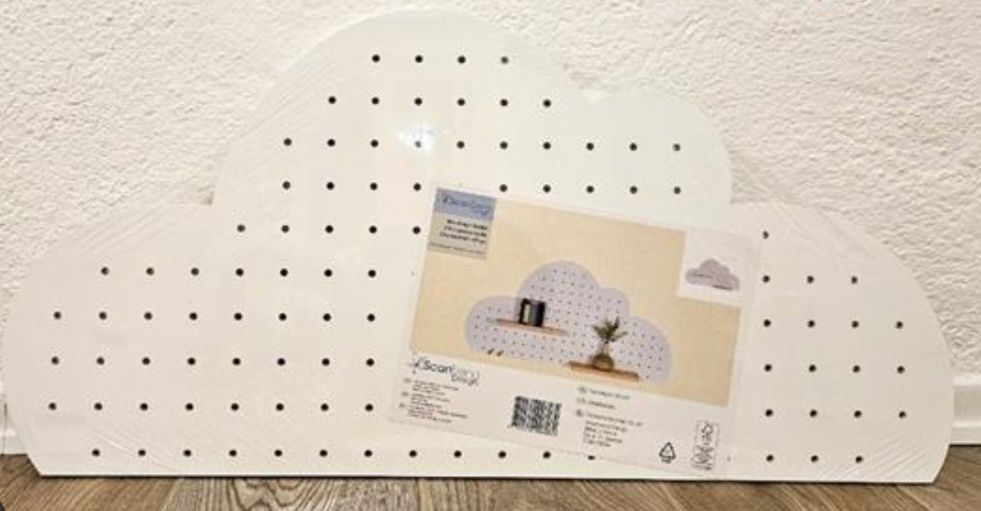 Етажерка за детска стая облаче