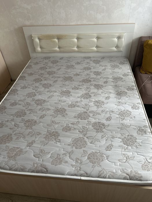Спальня қостөсек 180*200см