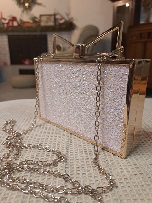 Дамска чантичка в розово