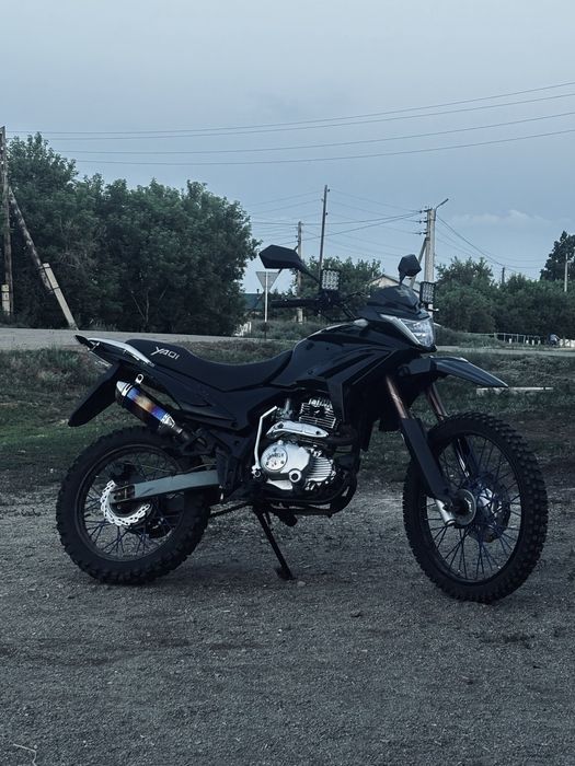 Продам тур эндуро yaqi 250-4