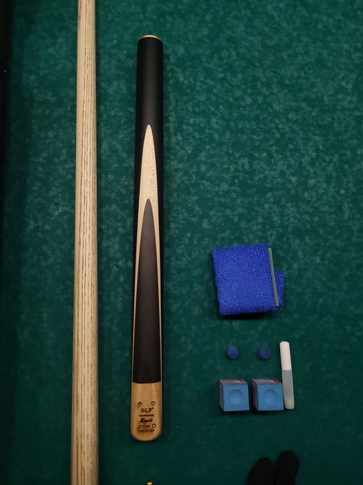 Кий новый,  бильярда