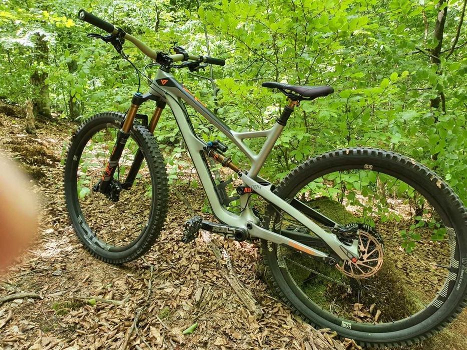 YT Jeffsy 29 CF Pro Race Bike, XTR, Fox Kashima, Full Carbon