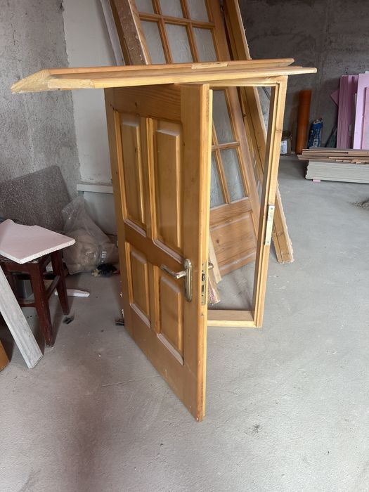 Uși din lemn de brad, interior, diverse dimensiuni