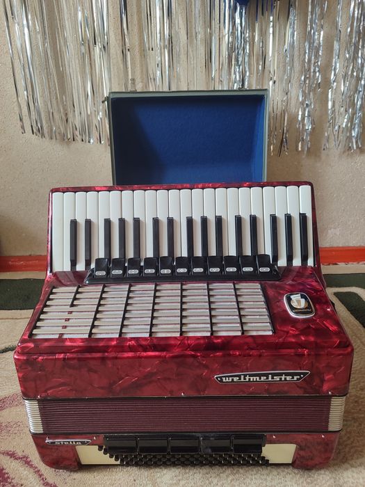 Аккардион сатылады