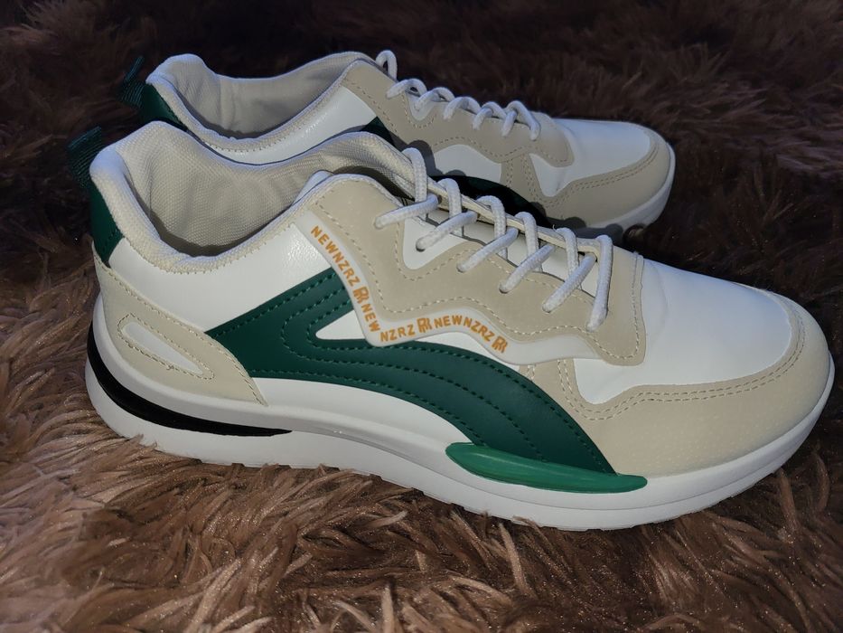 Продам Кроссовки