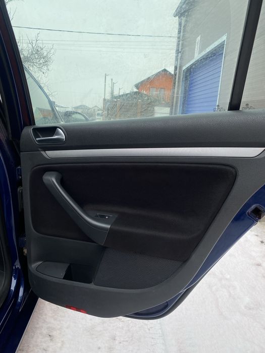 Retapițare plafoane auto