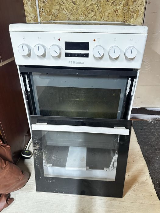 Продам плиту Hansa