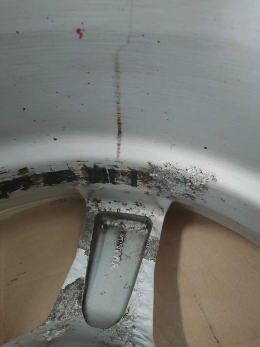 Автомобилни гуми